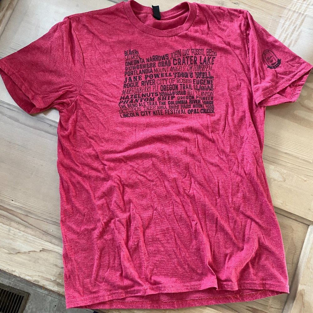 LIKE NEW Oregon Graphic Tee